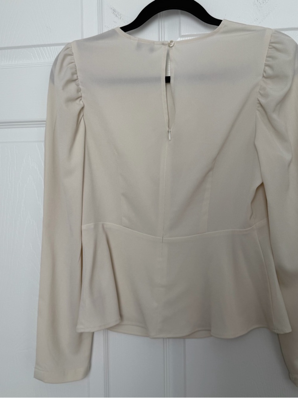 Express Cream Long Sleeve Puff Shoulder Blouse - Picture 5 of 6